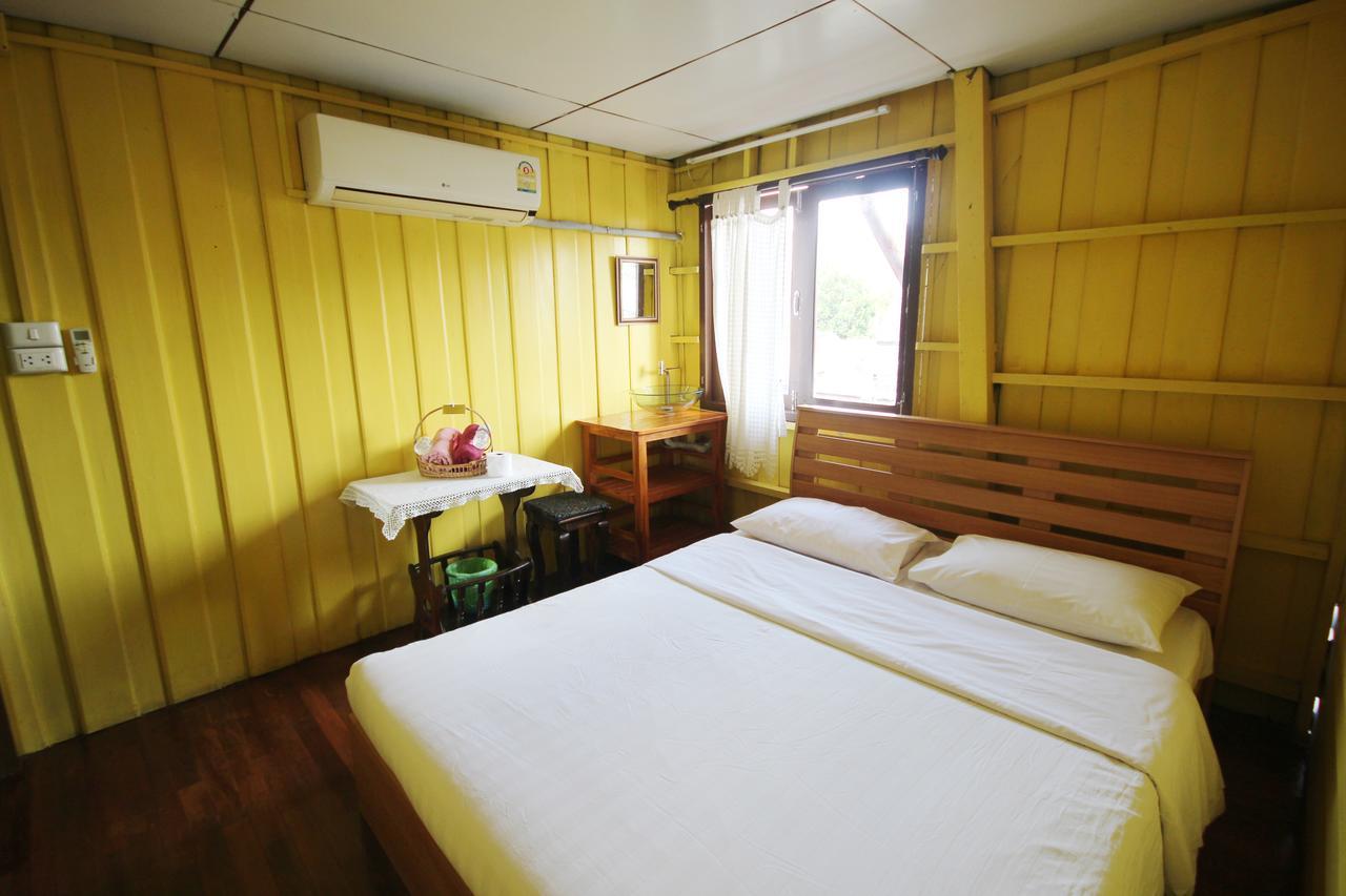 Baan Bua Homestay Chiang Rai Exterior photo