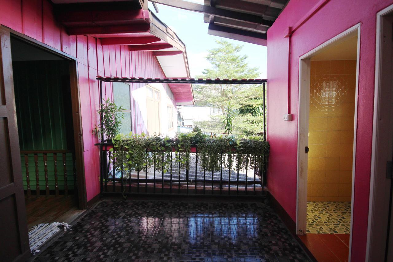 Baan Bua Homestay Chiang Rai Exterior photo